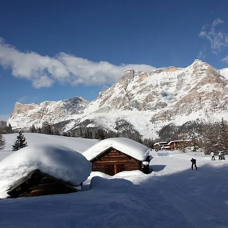 Ξενοδοχείο με διαμερίσματα Dolomites Ciasa Vally